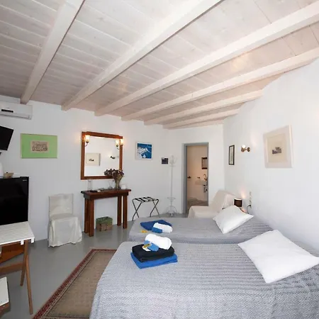 Siourdas Mykonos
