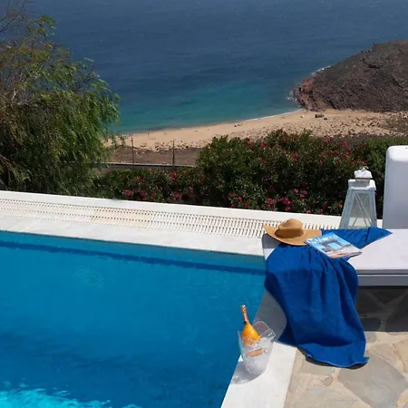 فيلة Siourdas Mykonos