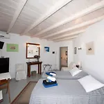 Siourdas Mykonos