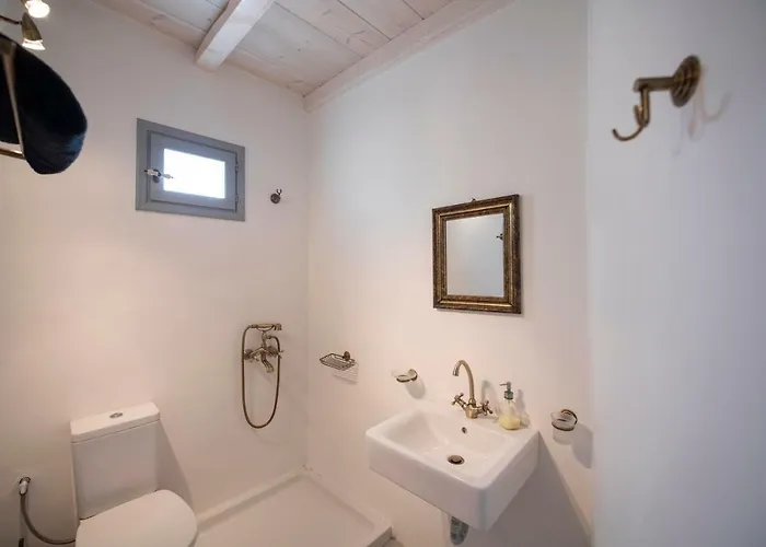 Siourdas Mykonos Villa *