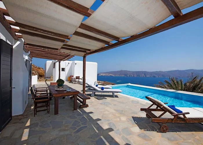 Siourdas Mykonos Villa *